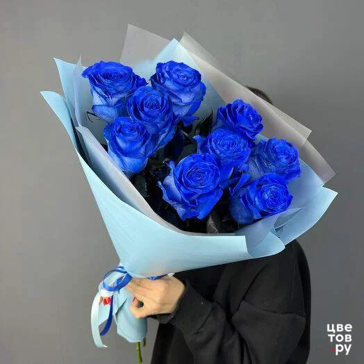 Синие розы 9 штук с оформлением 